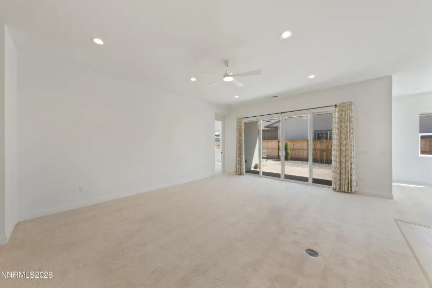 7494 Fallen Grove, Sparks, Nevada 89441, 3 Bedrooms Bedrooms, ,3 BathroomsBathrooms,Residential,Residential,Fallen Grove,260004496