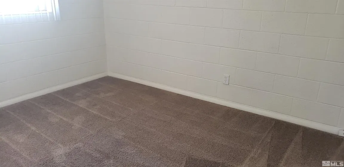 565 Roberts, Reno, Nevada 89502, 1 Bedroom Bedrooms, ,1 BathroomBathrooms,Residential Lease,Manufactured,Roberts,260004495