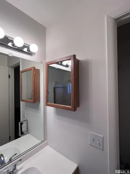 565 Roberts, Reno, Nevada 89502, 1 Bedroom Bedrooms, ,1 BathroomBathrooms,Residential Lease,Manufactured,Roberts,260004495