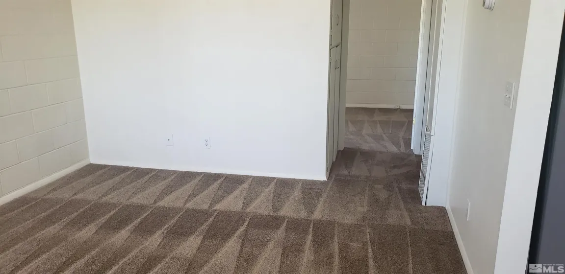 565 Roberts, Reno, Nevada 89502, 1 Bedroom Bedrooms, ,1 BathroomBathrooms,Residential Lease,Manufactured,Roberts,260004495