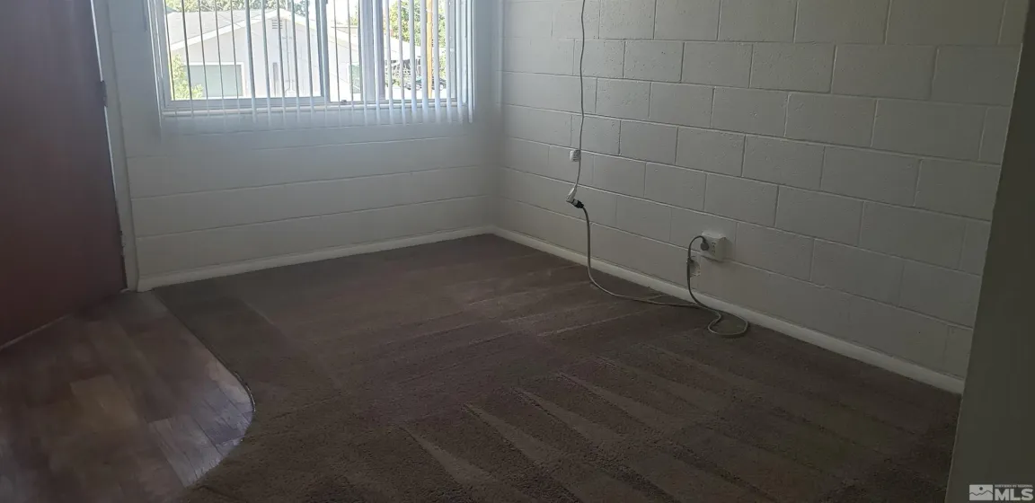 565 Roberts, Reno, Nevada 89502, 1 Bedroom Bedrooms, ,1 BathroomBathrooms,Residential Lease,Manufactured,Roberts,260004495