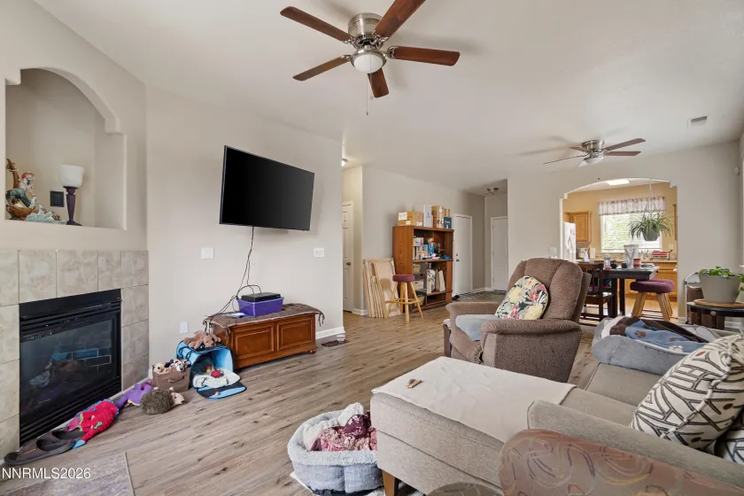 310 Torrey Pines, Dayton, Nevada 89403, 3 Bedrooms Bedrooms, ,2 BathroomsBathrooms,Residential,Residential,Torrey Pines,260004497