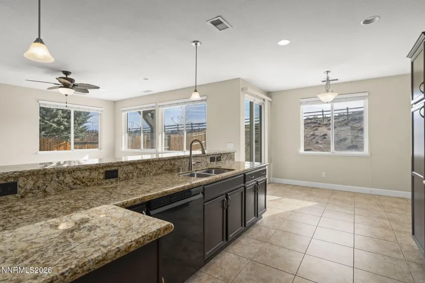 567 Beckwourth, Reno, Nevada 89506, 3 Bedrooms Bedrooms, ,2 BathroomsBathrooms,Residential,Residential,Beckwourth,260004498