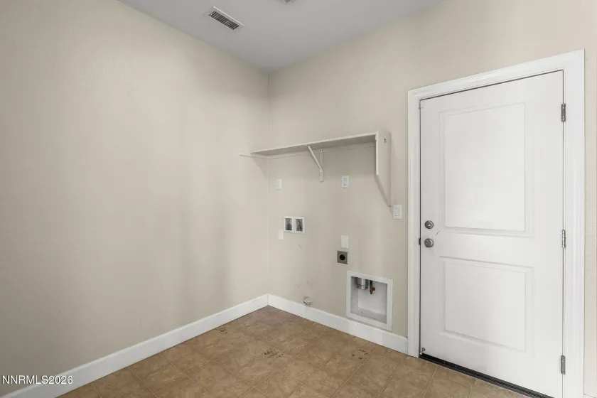 567 Beckwourth, Reno, Nevada 89506, 3 Bedrooms Bedrooms, ,2 BathroomsBathrooms,Residential,Residential,Beckwourth,260004498