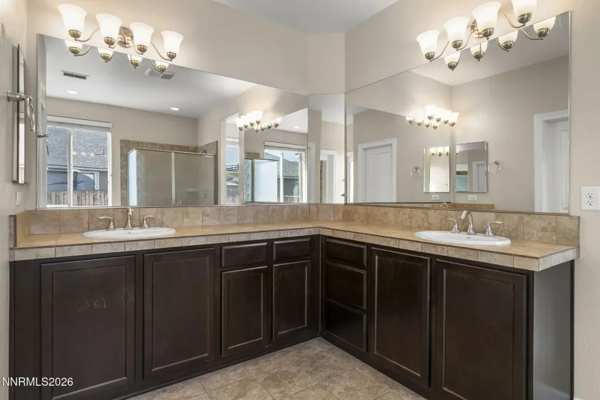 567 Beckwourth, Reno, Nevada 89506, 3 Bedrooms Bedrooms, ,2 BathroomsBathrooms,Residential,Residential,Beckwourth,260004498