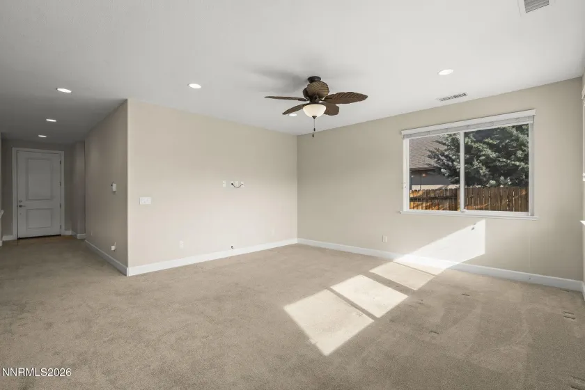 567 Beckwourth, Reno, Nevada 89506, 3 Bedrooms Bedrooms, ,2 BathroomsBathrooms,Residential,Residential,Beckwourth,260004498