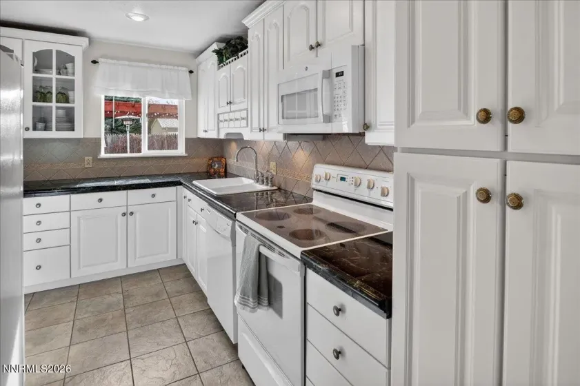 465 Richards, Sparks, Nevada 89431, 3 Bedrooms Bedrooms, ,2 BathroomsBathrooms,Residential,Residential,Richards,260004505