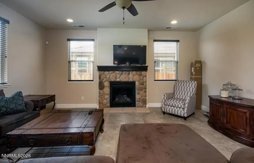 3911 Hazy Swale, Sparks, Nevada 89436, 3 Bedrooms Bedrooms, ,3 BathroomsBathrooms,Residential Lease,Manufactured,Hazy Swale,260004504