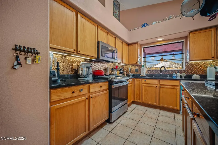 10 Tankersley, Sparks, Nevada 89436, 3 Bedrooms Bedrooms, ,2 BathroomsBathrooms,Residential,Residential,Tankersley,260004508