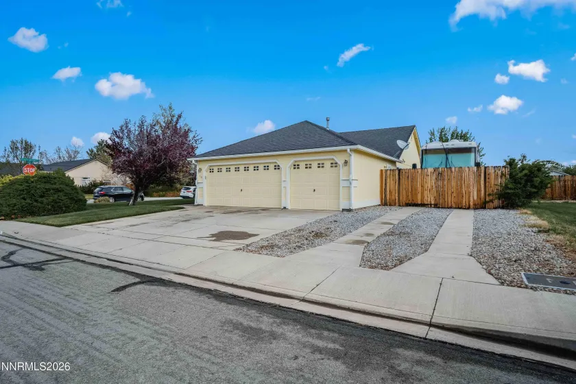 10 Tankersley, Sparks, Nevada 89436, 3 Bedrooms Bedrooms, ,2 BathroomsBathrooms,Residential,Residential,Tankersley,260004508