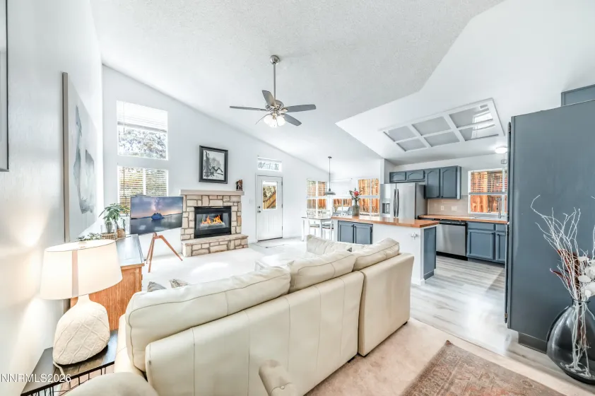 1789 Lakeland Hills, Reno, Nevada 89523, 4 Bedrooms Bedrooms, ,2 BathroomsBathrooms,Residential,Residential,Lakeland Hills,260004509