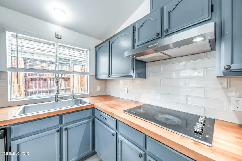 1789 Lakeland Hills, Reno, Nevada 89523, 4 Bedrooms Bedrooms, ,2 BathroomsBathrooms,Residential,Residential,Lakeland Hills,260004509