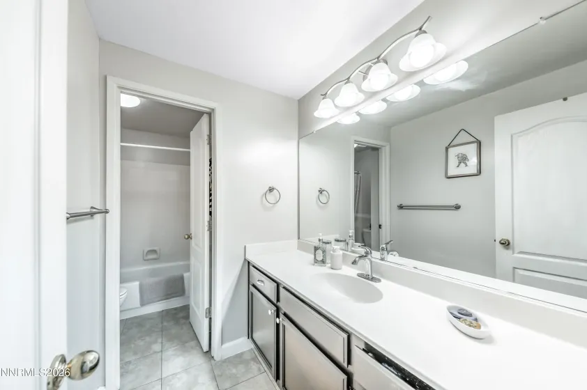 1789 Lakeland Hills, Reno, Nevada 89523, 4 Bedrooms Bedrooms, ,2 BathroomsBathrooms,Residential,Residential,Lakeland Hills,260004509