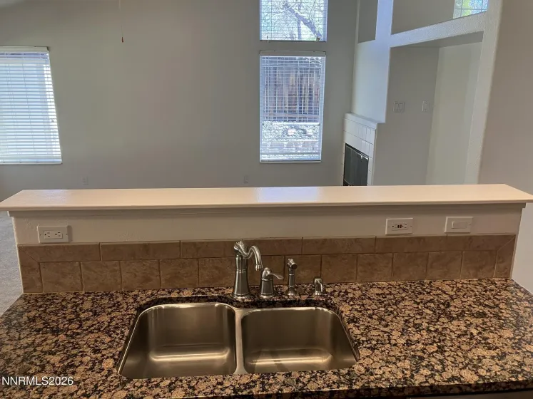904 Dolce, Sparks, Nevada 89434, 4 Bedrooms Bedrooms, ,2 BathroomsBathrooms,Residential,Residential,Dolce,260004510