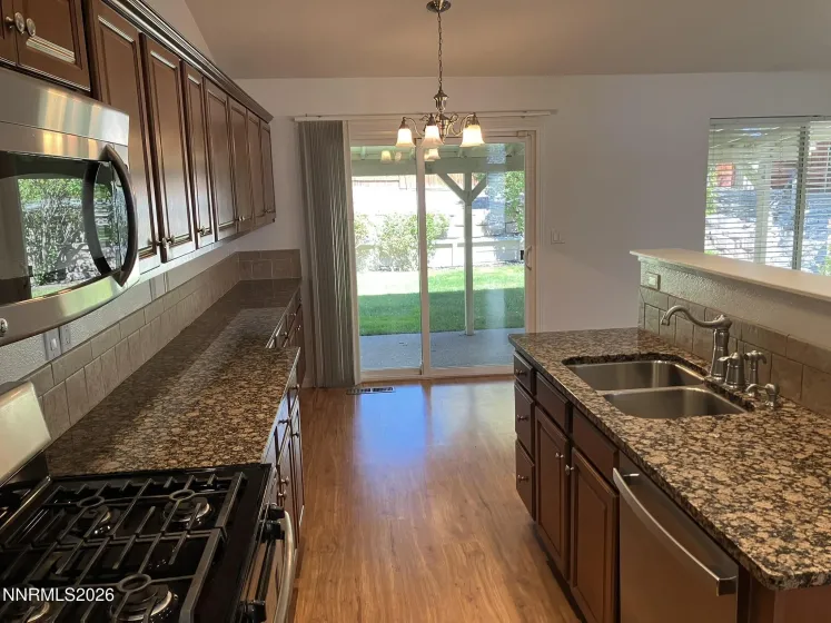904 Dolce, Sparks, Nevada 89434, 4 Bedrooms Bedrooms, ,2 BathroomsBathrooms,Residential,Residential,Dolce,260004510
