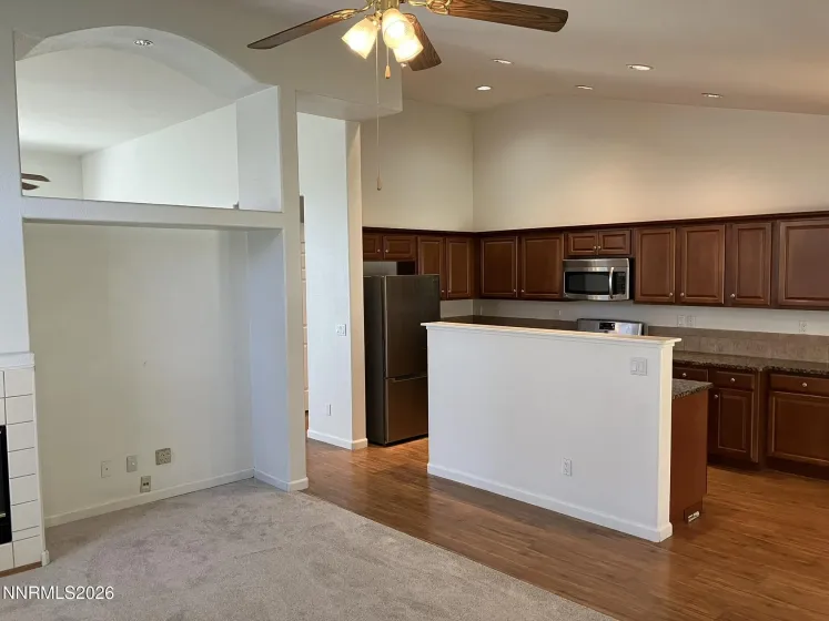 904 Dolce, Sparks, Nevada 89434, 4 Bedrooms Bedrooms, ,2 BathroomsBathrooms,Residential,Residential,Dolce,260004510