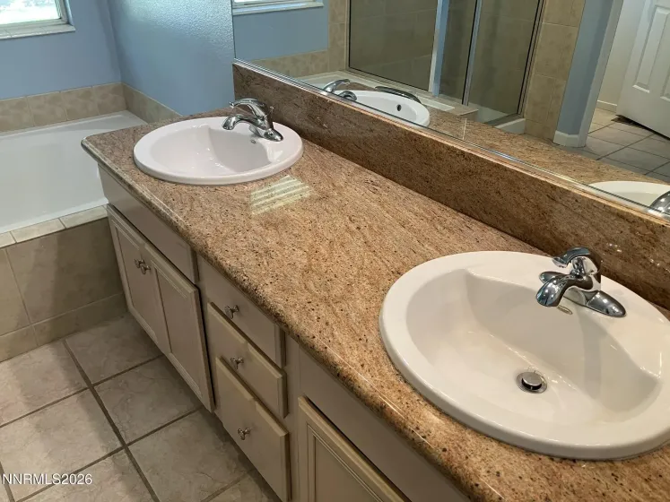 904 Dolce, Sparks, Nevada 89434, 4 Bedrooms Bedrooms, ,2 BathroomsBathrooms,Residential,Residential,Dolce,260004510