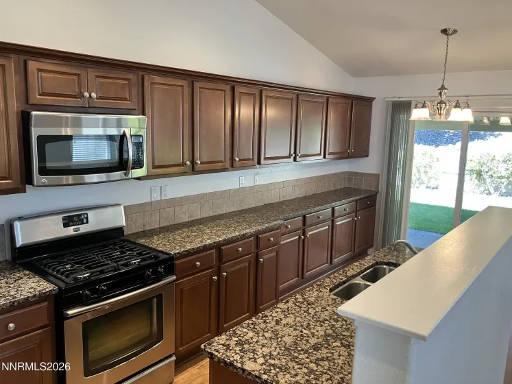 904 Dolce, Sparks, Nevada 89434, 4 Bedrooms Bedrooms, ,2 BathroomsBathrooms,Residential,Residential,Dolce,260004510