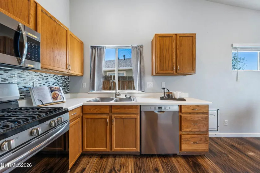 3123 Winter Rose, Reno, Nevada 89502, 2 Bedrooms Bedrooms, ,2 BathroomsBathrooms,Residential,Residential,Winter Rose,260004516