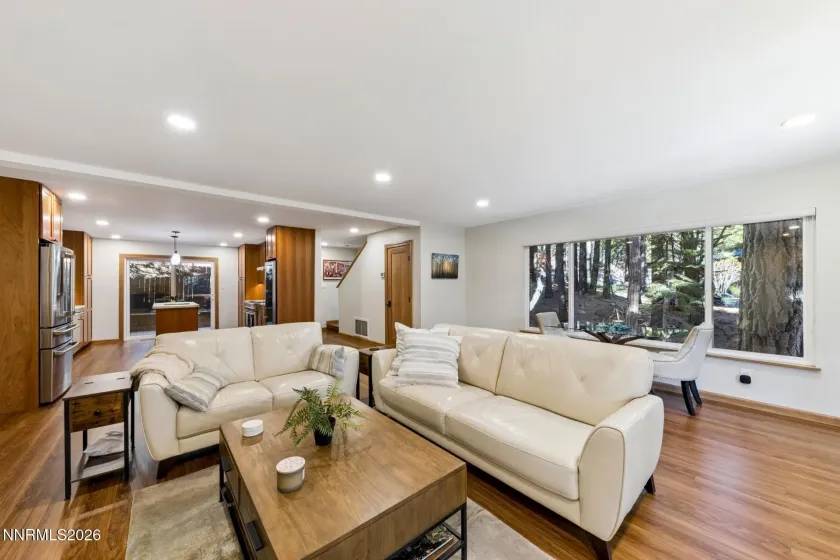 866 Northwood, Incline Village, Nevada 89451, 3 Bedrooms Bedrooms, ,3 BathroomsBathrooms,Residential,Residential,Northwood,260004518