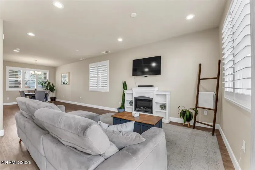 3651 Oaklawn, Reno, Nevada 89512, 4 Bedrooms Bedrooms, ,3 BathroomsBathrooms,Residential,Residential,Oaklawn,260004524