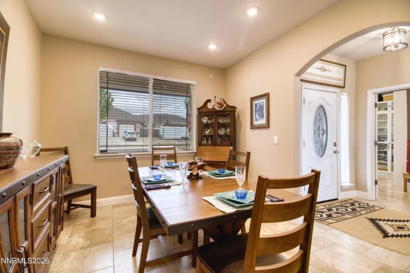 649 Saddle Horn, Fernley, Nevada 89408, 3 Bedrooms Bedrooms, ,2 BathroomsBathrooms,Residential,Residential,Saddle Horn,260004525