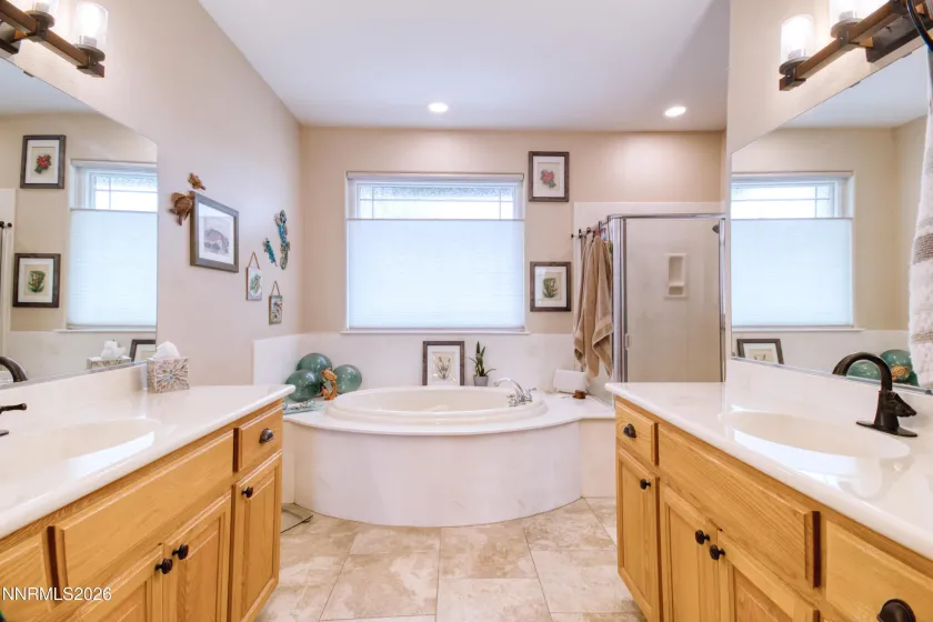 649 Saddle Horn, Fernley, Nevada 89408, 3 Bedrooms Bedrooms, ,2 BathroomsBathrooms,Residential,Residential,Saddle Horn,260004525