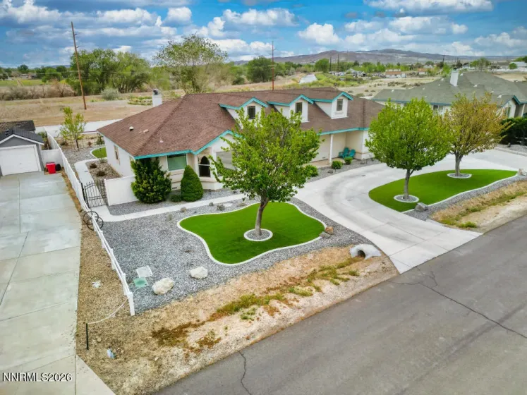 649 Saddle Horn, Fernley, Nevada 89408, 3 Bedrooms Bedrooms, ,2 BathroomsBathrooms,Residential,Residential,Saddle Horn,260004525