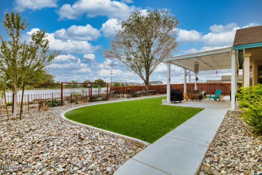 649 Saddle Horn, Fernley, Nevada 89408, 3 Bedrooms Bedrooms, ,2 BathroomsBathrooms,Residential,Residential,Saddle Horn,260004525