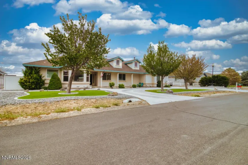 649 Saddle Horn, Fernley, Nevada 89408, 3 Bedrooms Bedrooms, ,2 BathroomsBathrooms,Residential,Residential,Saddle Horn,260004525