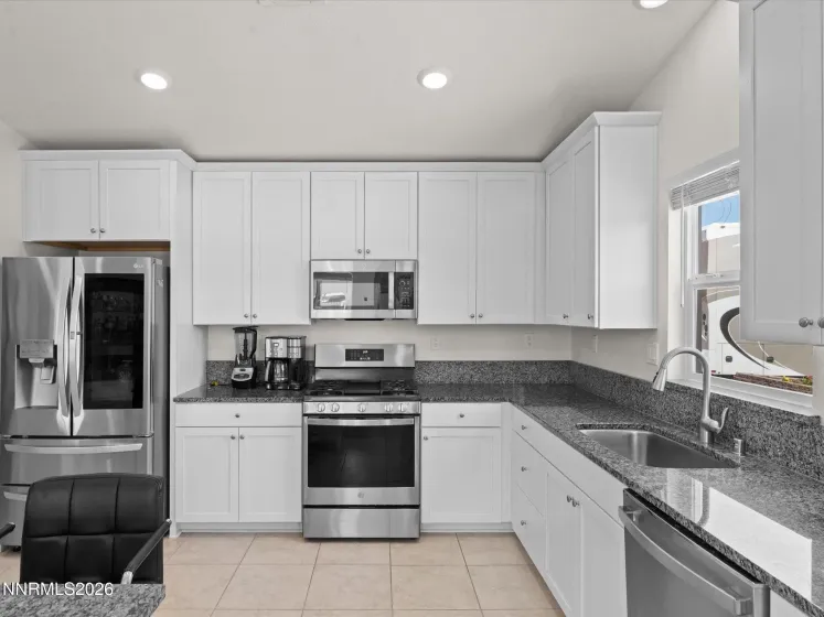 1980 Lanstar, Sparks, Nevada 89441, 4 Bedrooms Bedrooms, ,3 BathroomsBathrooms,Residential,Residential,Lanstar,260004527