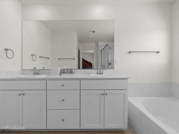 1980 Lanstar, Sparks, Nevada 89441, 4 Bedrooms Bedrooms, ,3 BathroomsBathrooms,Residential,Residential,Lanstar,260004527