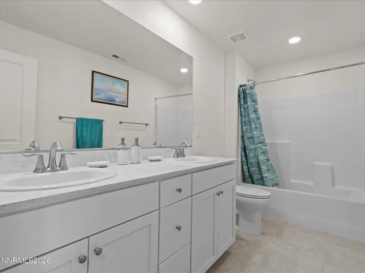 1980 Lanstar, Sparks, Nevada 89441, 4 Bedrooms Bedrooms, ,3 BathroomsBathrooms,Residential,Residential,Lanstar,260004527