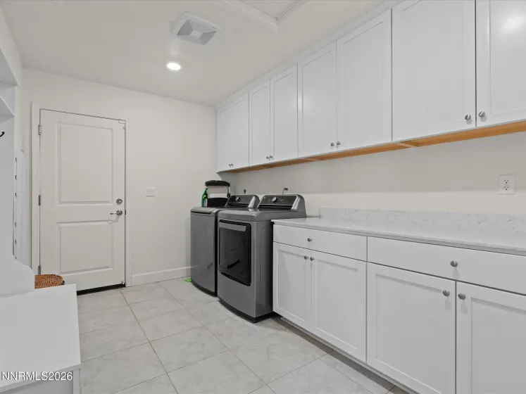 1980 Lanstar, Sparks, Nevada 89441, 4 Bedrooms Bedrooms, ,3 BathroomsBathrooms,Residential,Residential,Lanstar,260004527