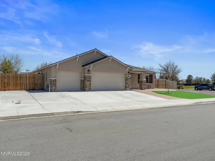 1980 Lanstar, Sparks, Nevada 89441, 4 Bedrooms Bedrooms, ,3 BathroomsBathrooms,Residential,Residential,Lanstar,260004527