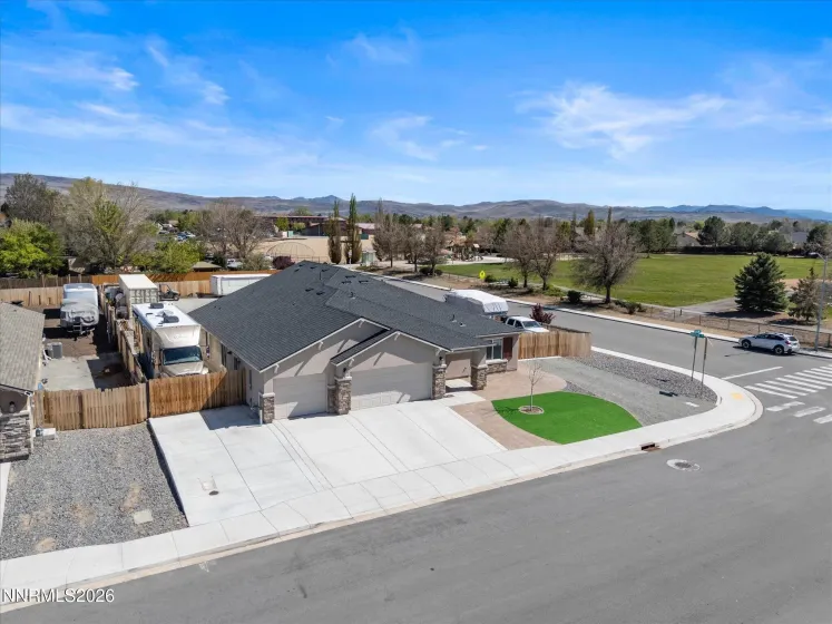 1980 Lanstar, Sparks, Nevada 89441, 4 Bedrooms Bedrooms, ,3 BathroomsBathrooms,Residential,Residential,Lanstar,260004527