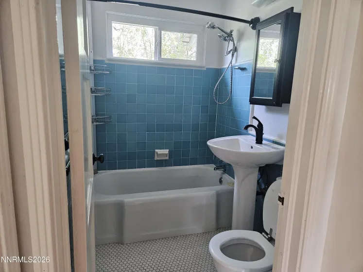 950 Delmar, Reno, Nevada 89509, 2 Bedrooms Bedrooms, ,1 BathroomBathrooms,Residential,Residential,Delmar,260004529