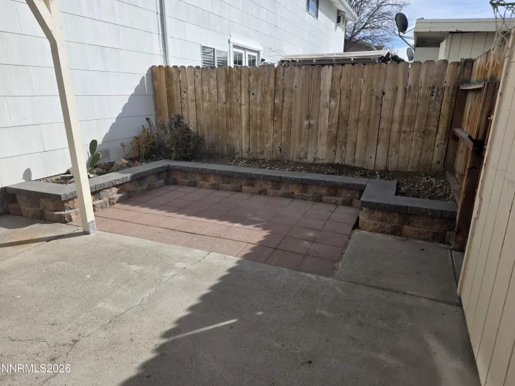 127 Smithridge, Reno, Nevada 89502, 2 Bedrooms Bedrooms, ,2 BathroomsBathrooms,Residential,Residential,Smithridge,260001488