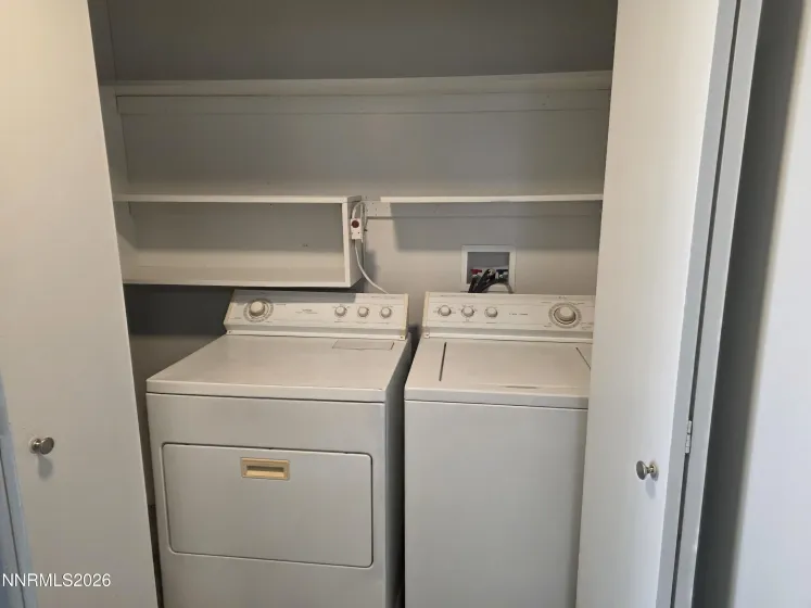 127 Smithridge, Reno, Nevada 89502, 2 Bedrooms Bedrooms, ,2 BathroomsBathrooms,Residential,Residential,Smithridge,260001488