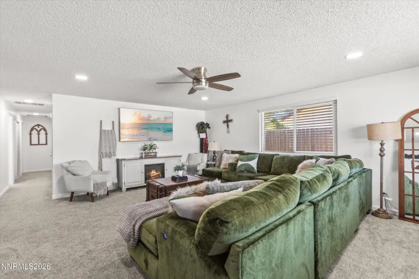 1821 Camille, Carson City, Nevada 89706, 3 Bedrooms Bedrooms, ,2 BathroomsBathrooms,Residential,Residential,Camille,260004534