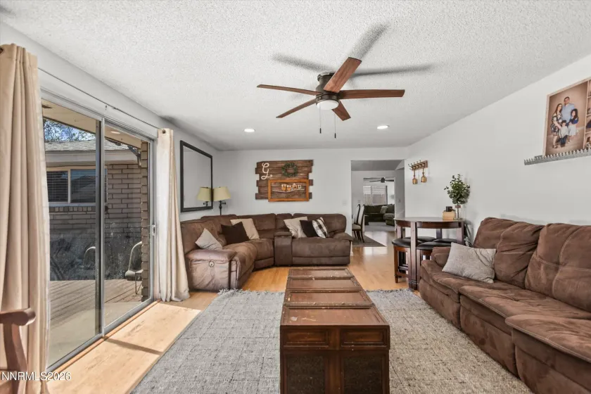 1821 Camille, Carson City, Nevada 89706, 3 Bedrooms Bedrooms, ,2 BathroomsBathrooms,Residential,Residential,Camille,260004534