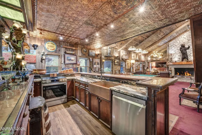 1015 US highway 395, Washoe Valley, Nevada 89704, 7 Bedrooms Bedrooms, ,6 BathroomsBathrooms,Residential,Residential,US highway 395,260004512