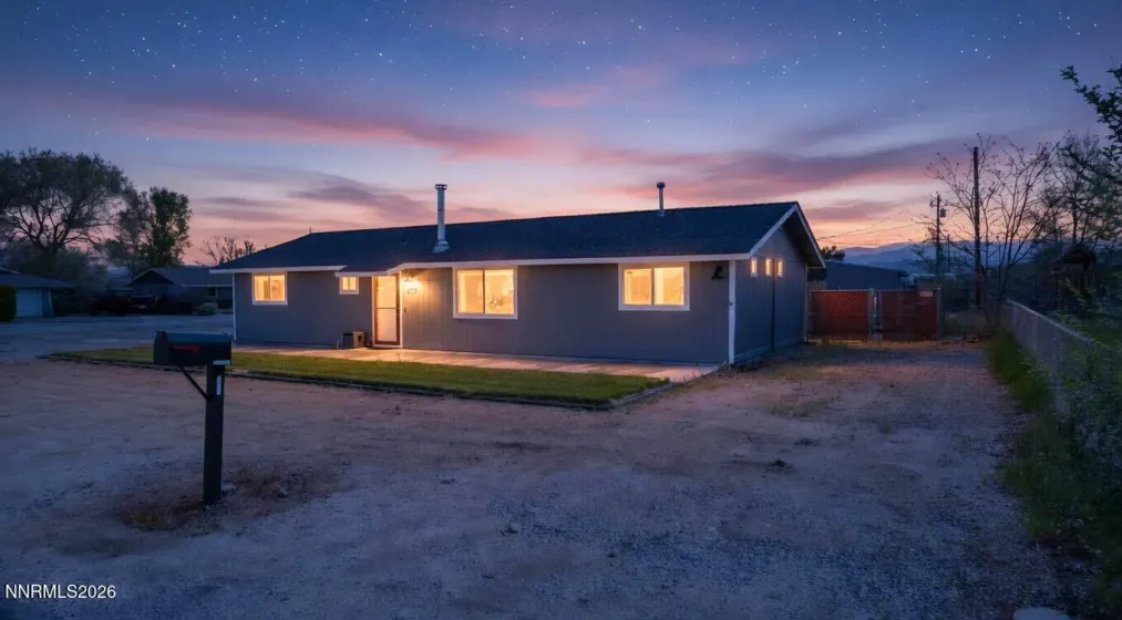 879 Whitney, Gardnerville, Nevada 89460, 3 Bedrooms Bedrooms, ,1 BathroomBathrooms,Residential,Residential,Whitney,260004536