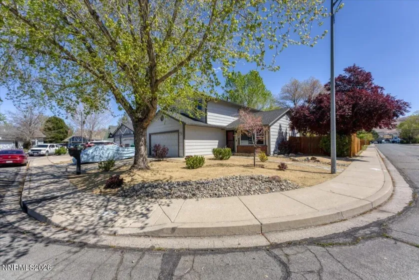 1402 Alvin, Sparks, Nevada 89434, 3 Bedrooms Bedrooms, ,3 BathroomsBathrooms,Residential,Residential,Alvin,260004538