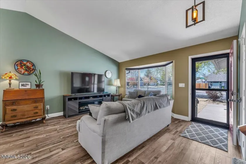 1402 Alvin, Sparks, Nevada 89434, 3 Bedrooms Bedrooms, ,3 BathroomsBathrooms,Residential,Residential,Alvin,260004538