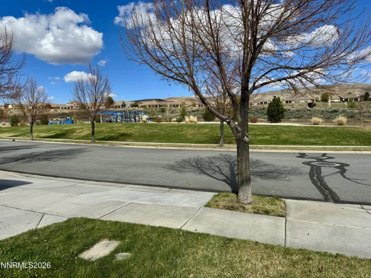 7125 Truth, Sparks, Nevada 89436, 5 Bedrooms Bedrooms, ,3 BathroomsBathrooms,Residential,Residential,Truth,260004541
