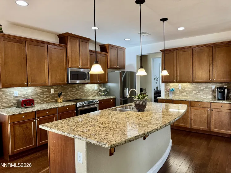 7125 Truth, Sparks, Nevada 89436, 5 Bedrooms Bedrooms, ,3 BathroomsBathrooms,Residential,Residential,Truth,260004541