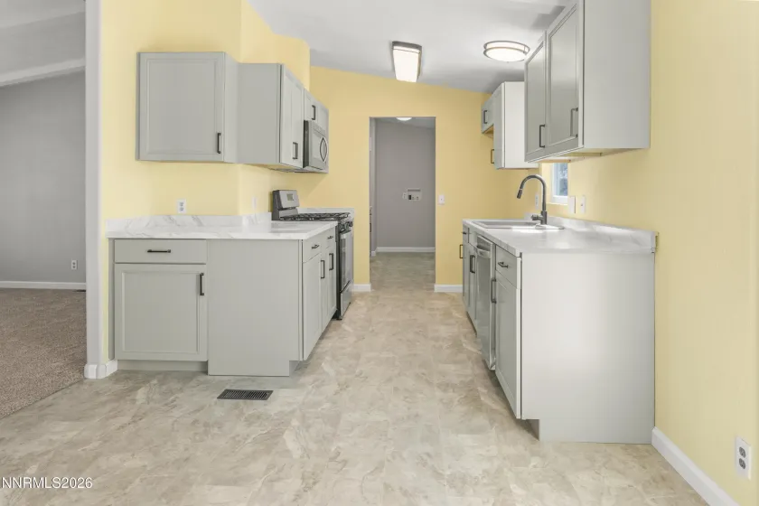 843 Silver, Fernley, Nevada 89408, 3 Bedrooms Bedrooms, ,2 BathroomsBathrooms,Residential,Residential,Silver,260004546