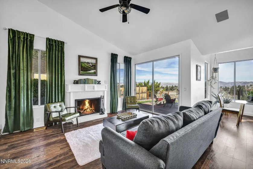 3332 Skyline View, Reno, Nevada 89509, 4 Bedrooms Bedrooms, ,3 BathroomsBathrooms,Residential,Residential,Skyline View,260003374