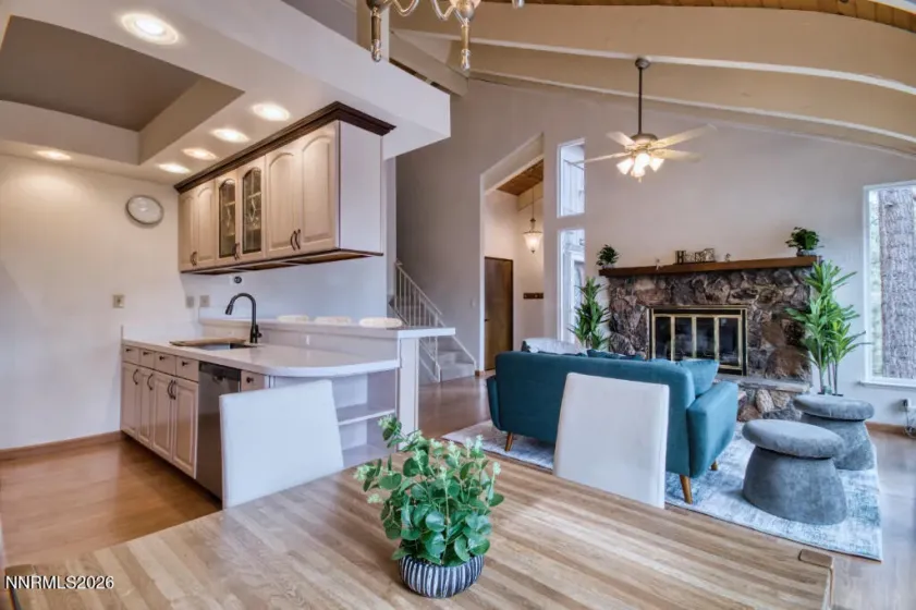 128 Holly, Stateline, Nevada 89449, 3 Bedrooms Bedrooms, ,2 BathroomsBathrooms,Residential,Residential,Holly,260004547